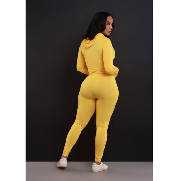 Julia Just Vibing Seamless Zip Up Legging Set - Yellow Size S/M - Picture 2 of 10